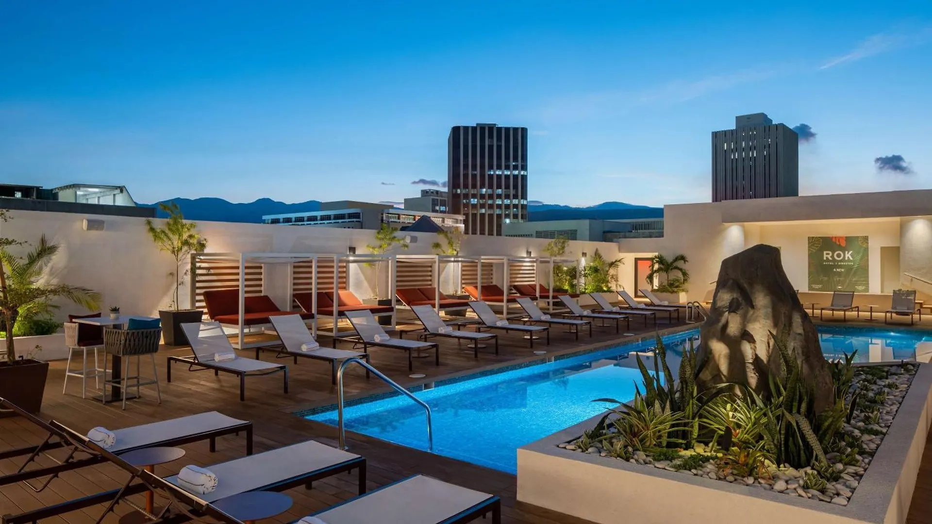 ****  Rok Hotel Kingston Tapestry Collection By Hilton Jamaica